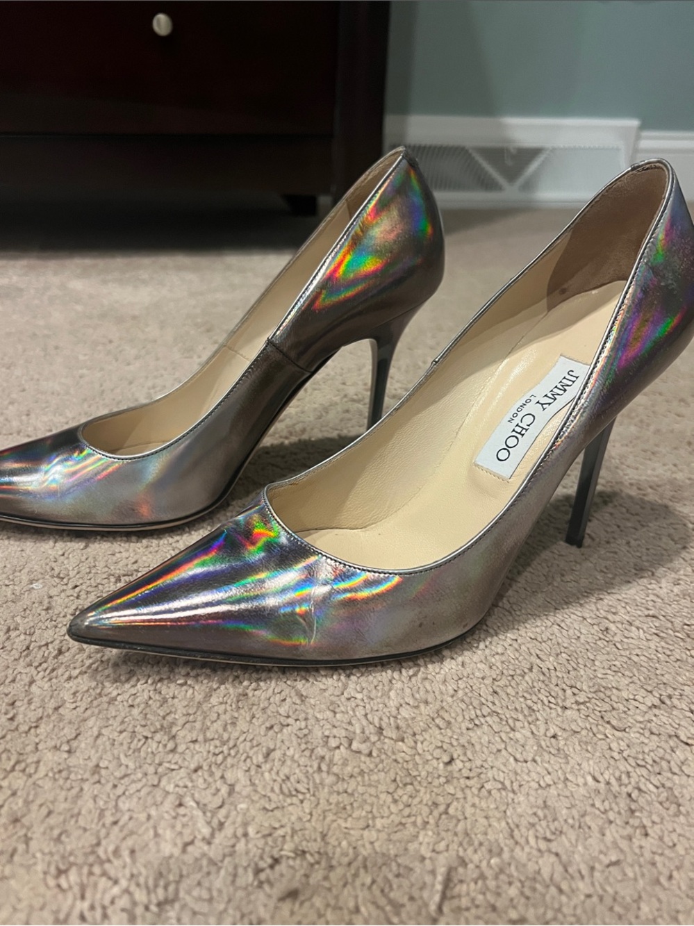 Jimmy Choo Iridescent Holographic Pointed-Toe Pumps 39.5 - Picture 3 of 6